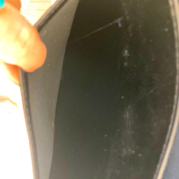 Be in style with this shoulder / crossbody bag!!! Never used. Cute faux leather. - Picture 5 of 6